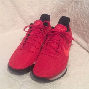 Nike Kobe Bryant Size 9 men